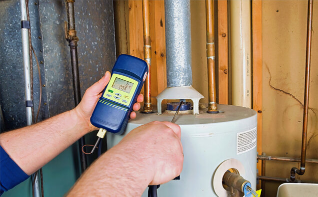 https://karrinyuphotwater.com.au/uploads/2025/06/hot-water-servicing-37677.jpg